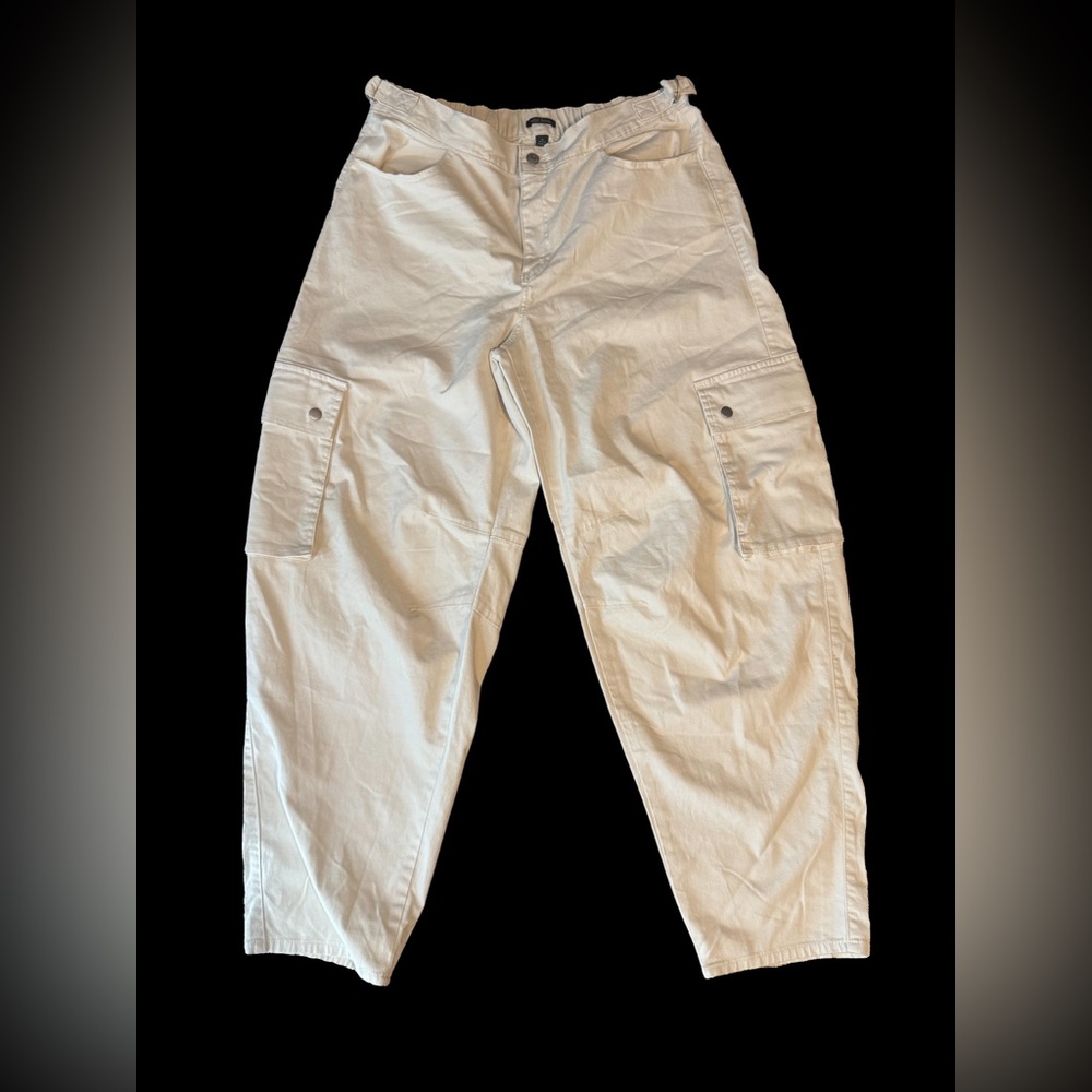 Women's Cream Cargo Pants
